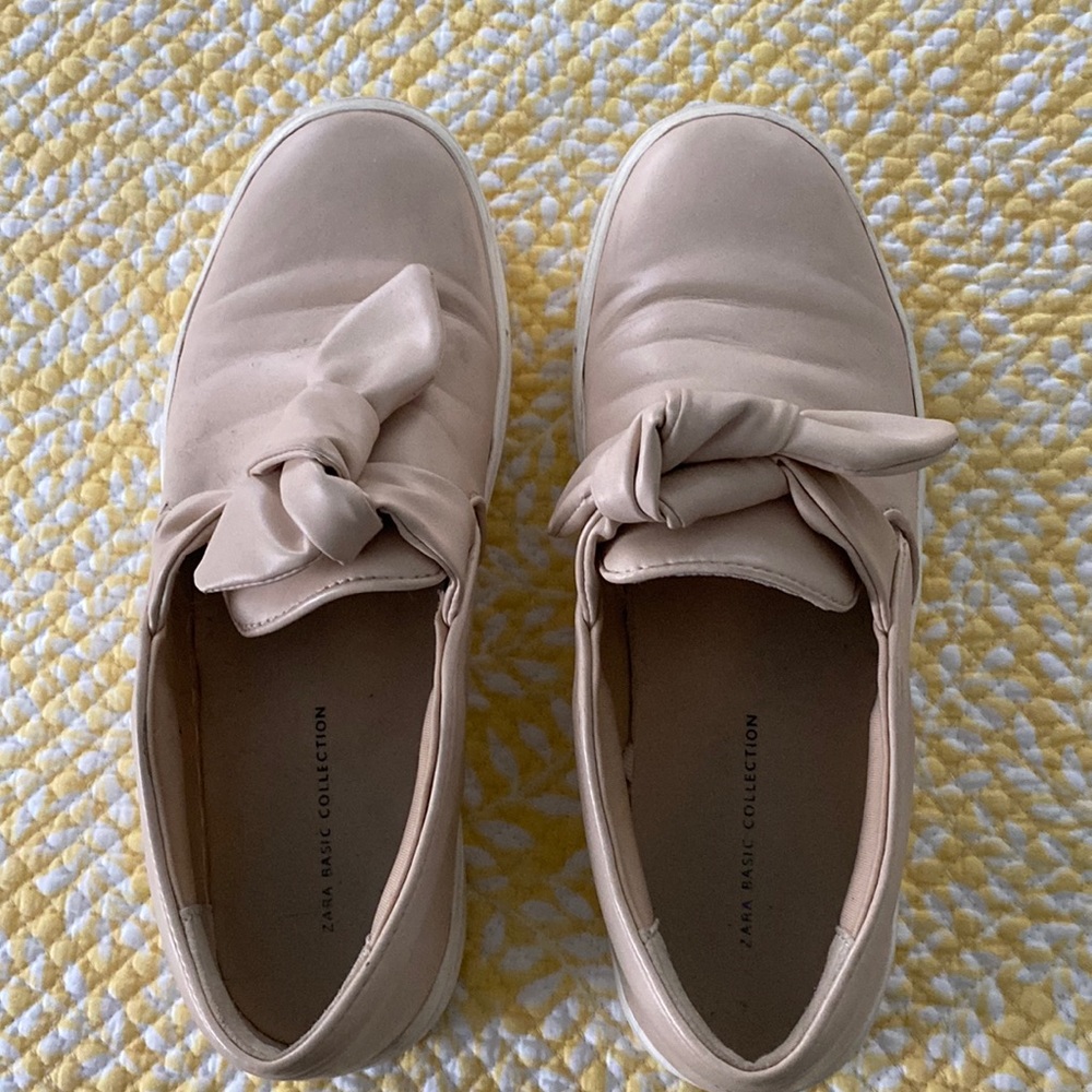 Casual Zara Sneakers/Shoes